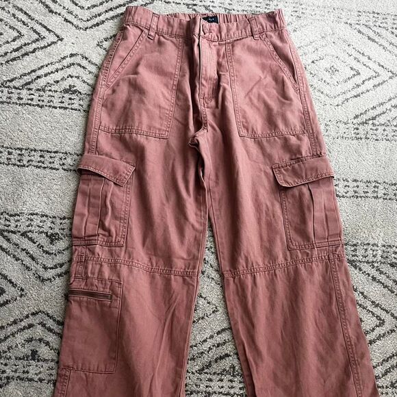 Aeropostale Women's Utility Cargo 100% Cotton Relaxed Rose Pink Pants Medium - Picture 2 of 10